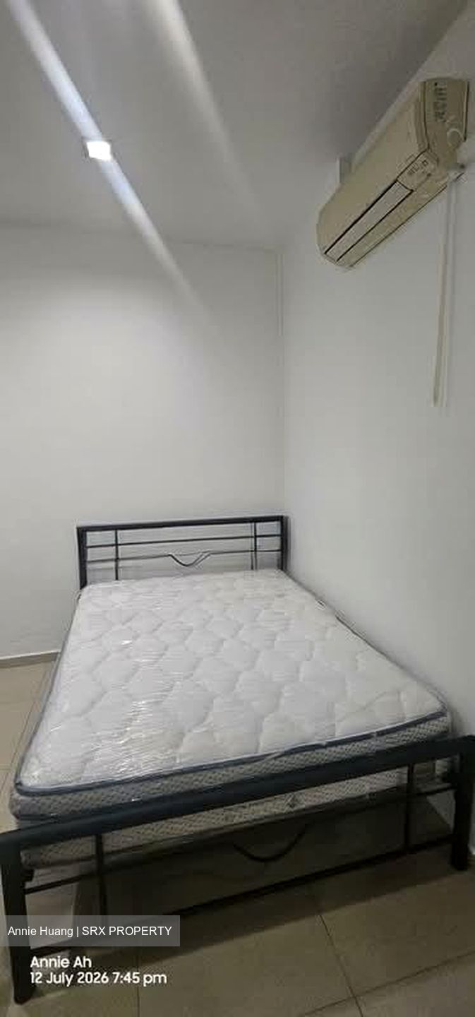 Sembawang Hills Estate (D20), Terrace #598038781